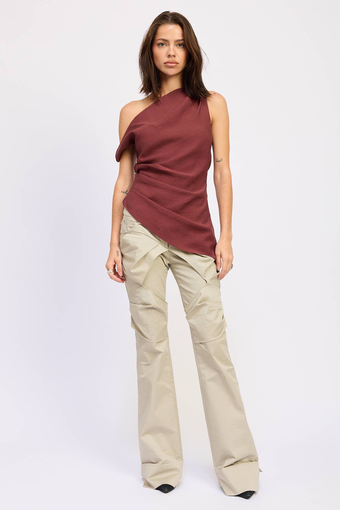 ASYMETRICAL OFF SHOULDER RUCHED TOP