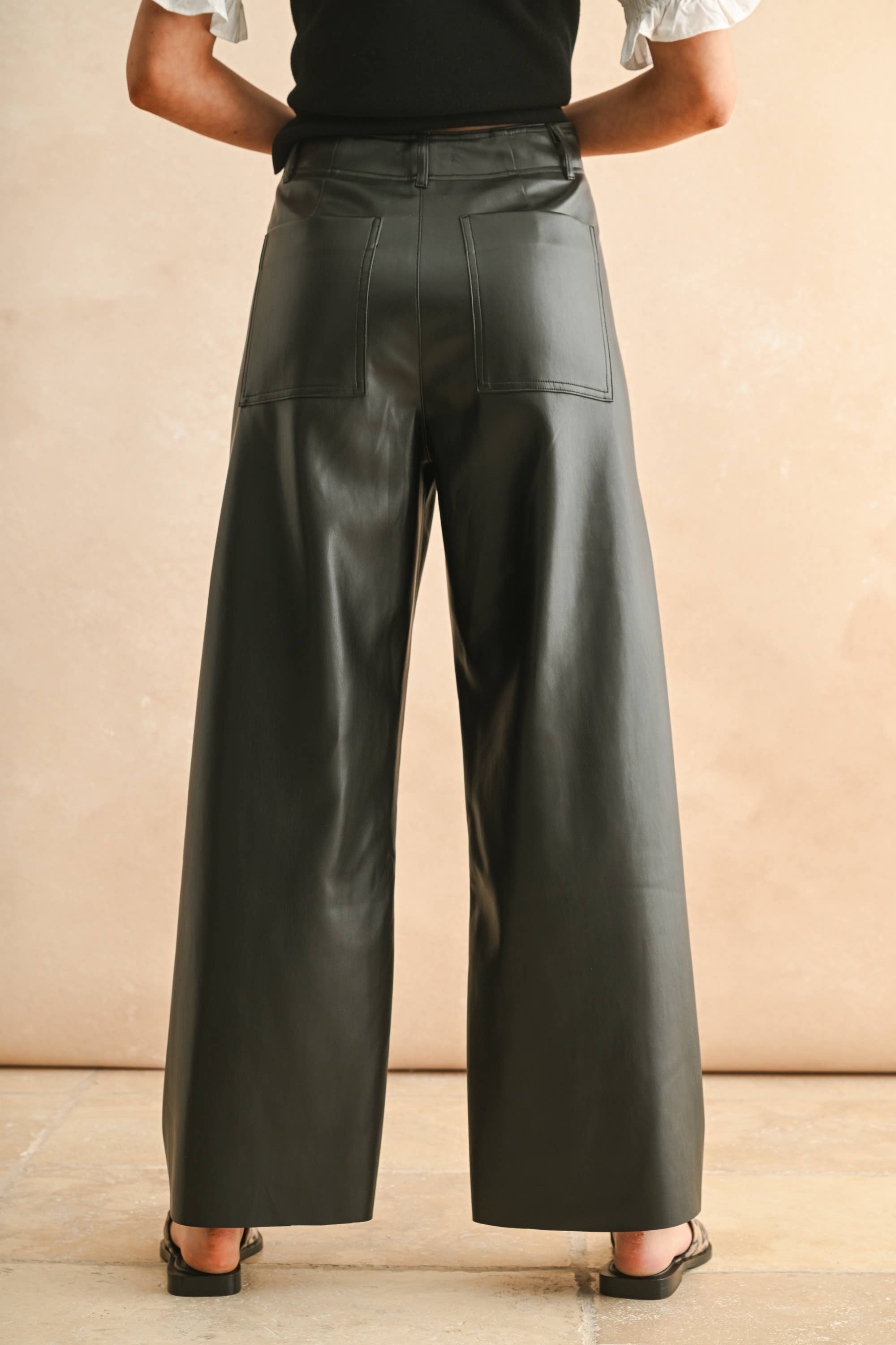 Alva PINTUCK DETAIL FRONT PLEATER WIDE STRAIGHT PANTS