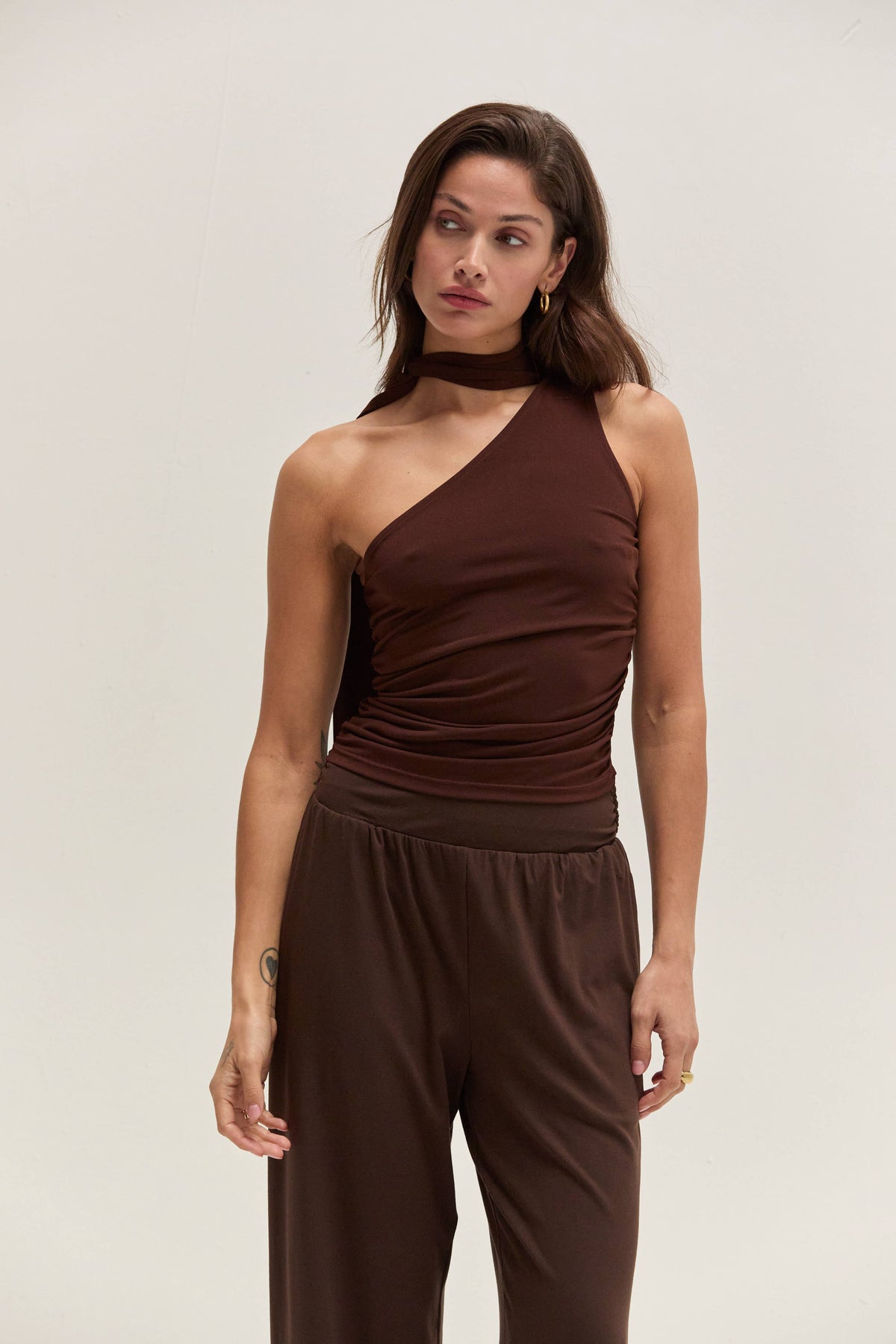 Eve Tie Neck Sleeveless Knit Top