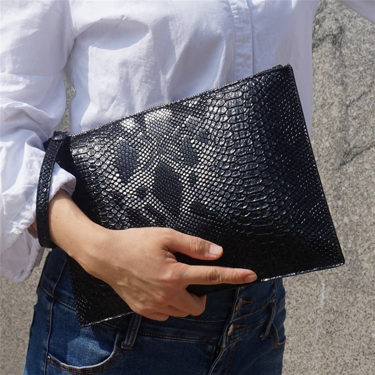 3D PYTHON PATTERNED LARGE CAPACITY HANDBAG