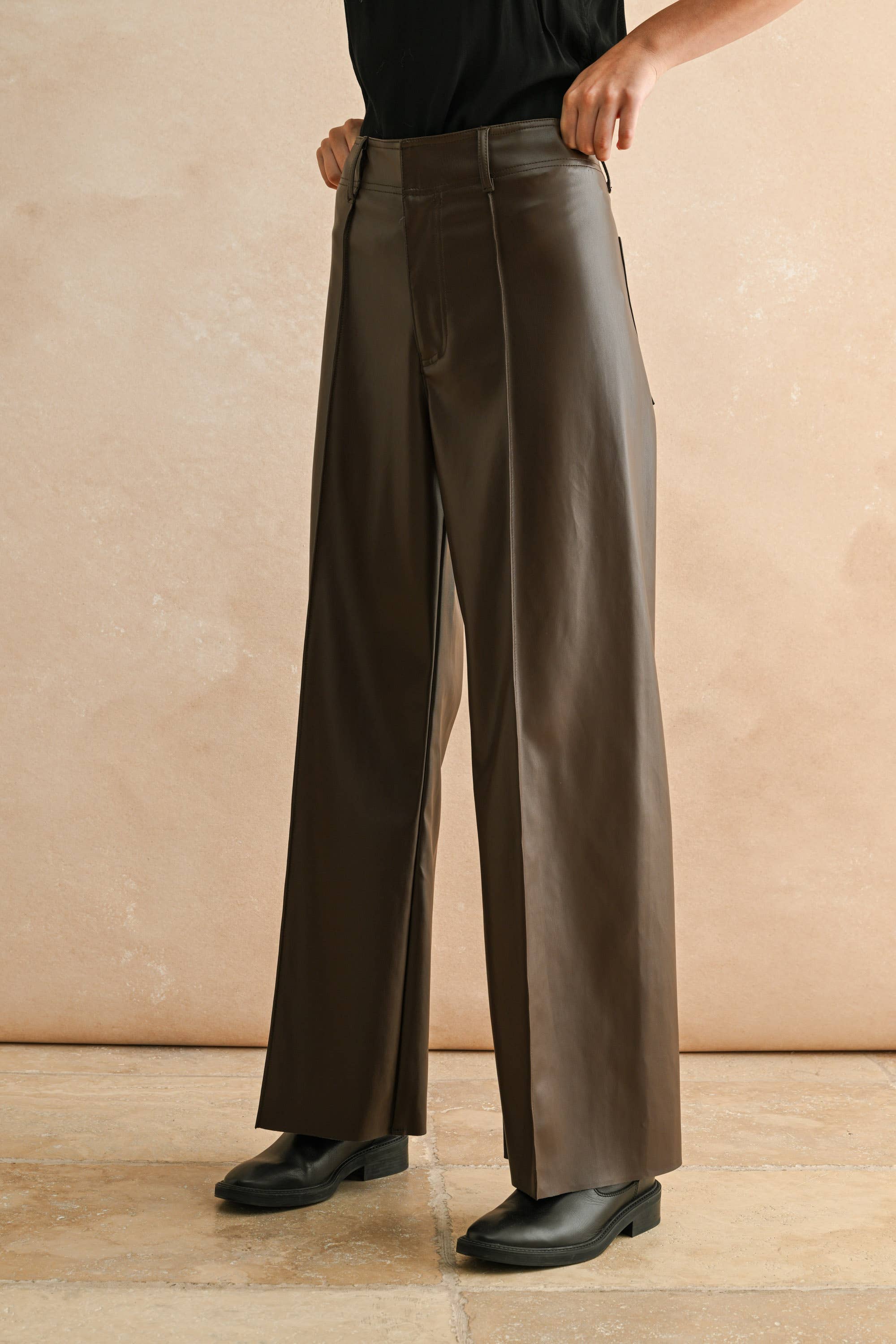 Alva PINTUCK DETAIL FRONT PLEATER WIDE STRAIGHT PANTS