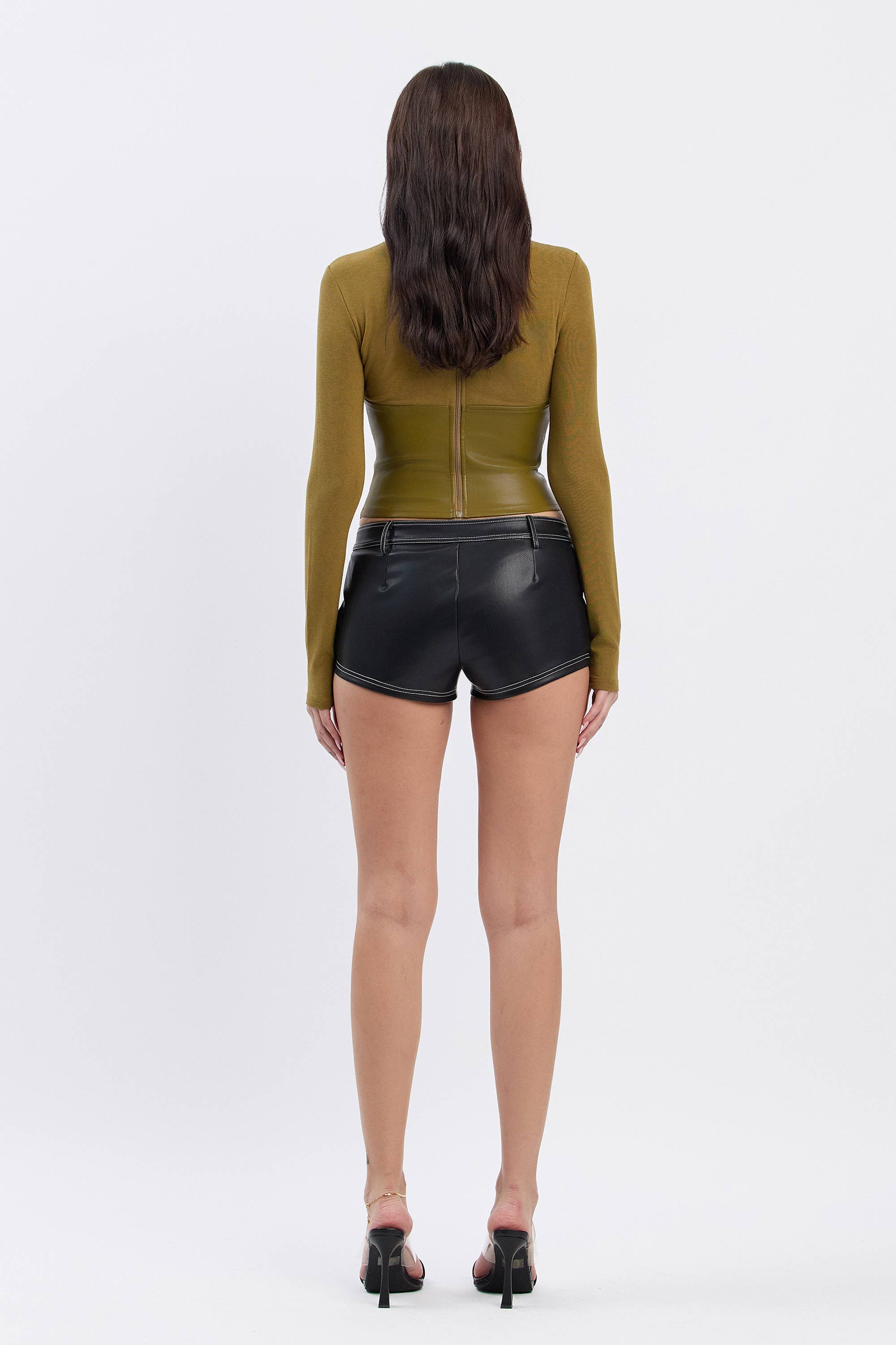 Nuri Soft ribbed mock neck top w/ pu contrast