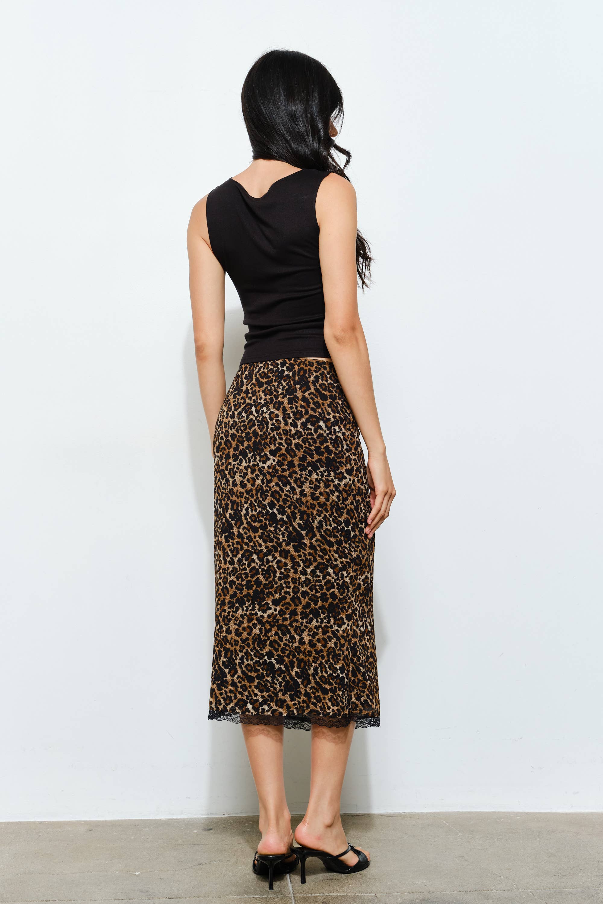 VALENCIA MIDI SKIRT - Flirty, Chic, Trendy