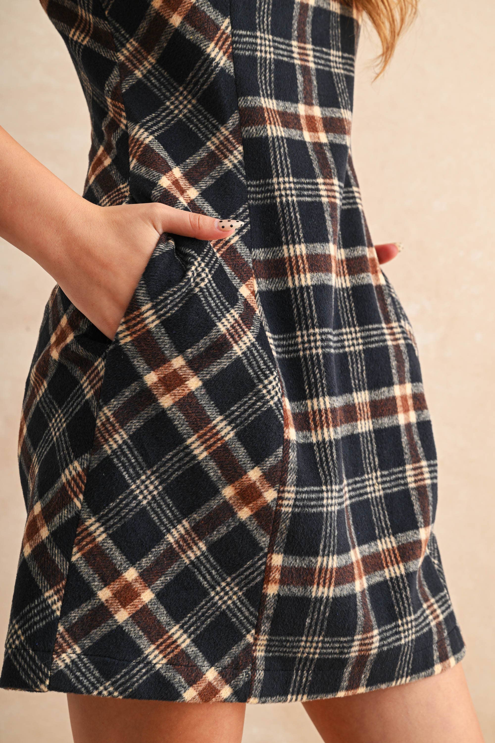 Alani PLAID PATTERN DRESS