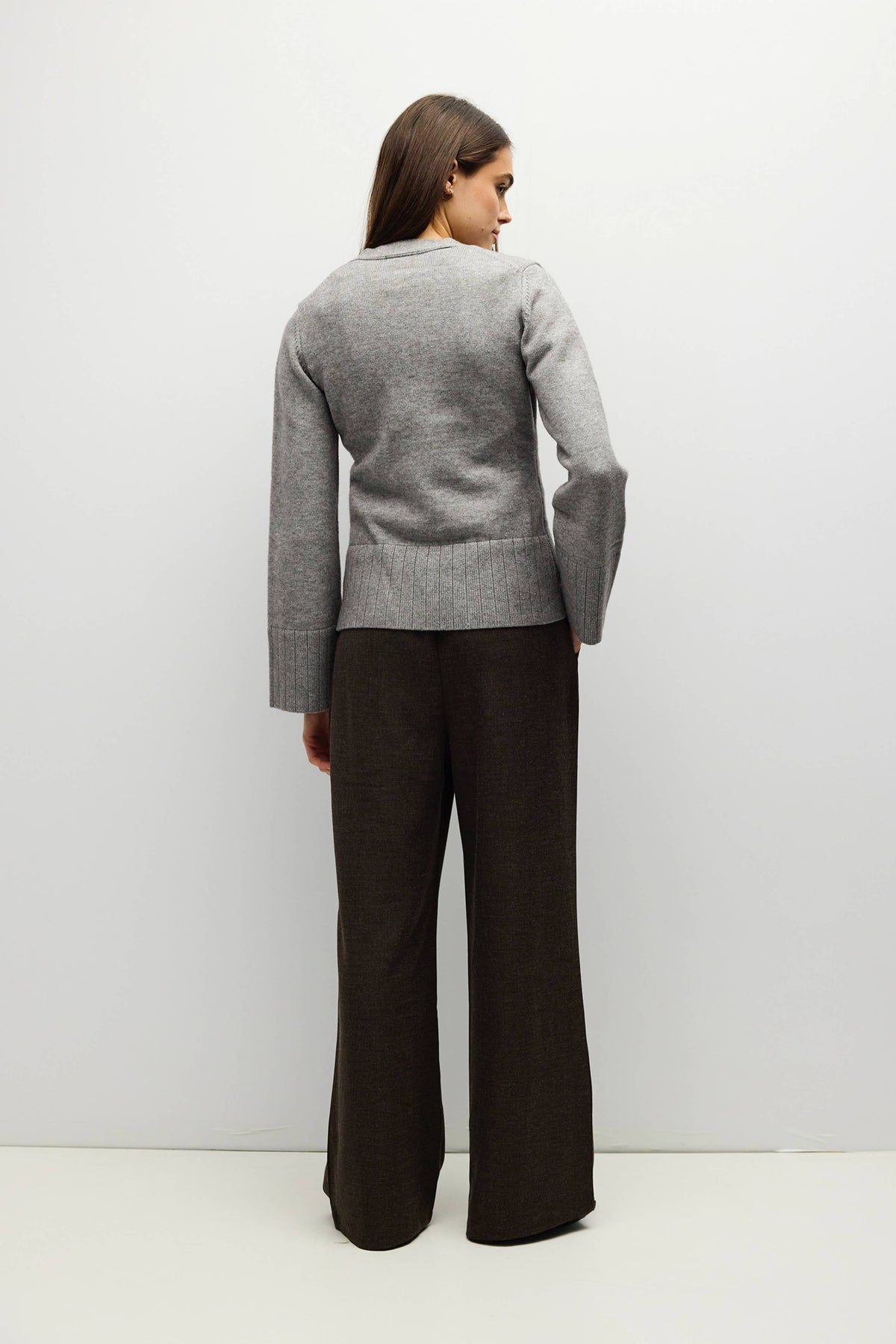 The Allison Cardigan | V Neck Cardigan Patch Pockets