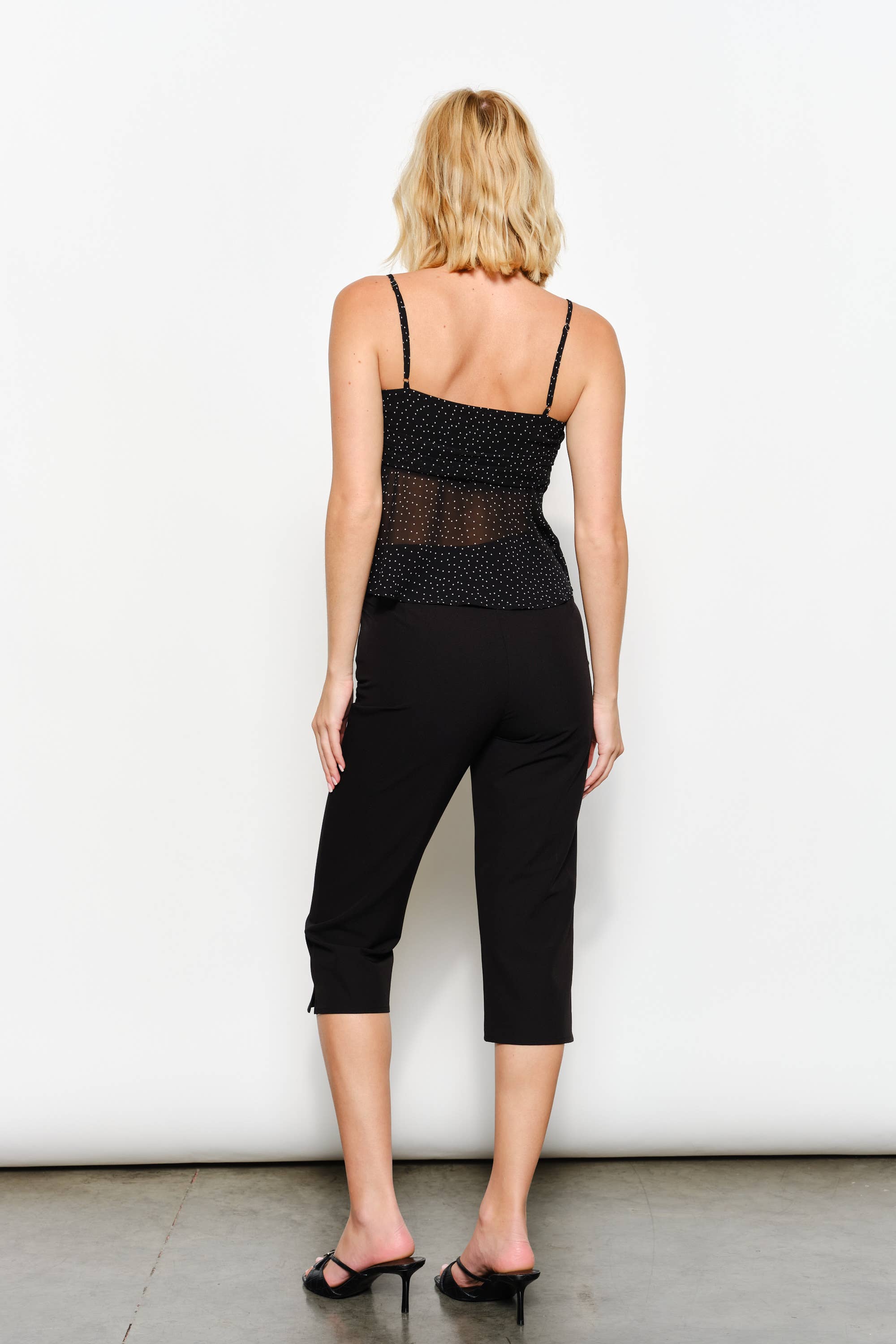 TALIA CAPRI PANTS