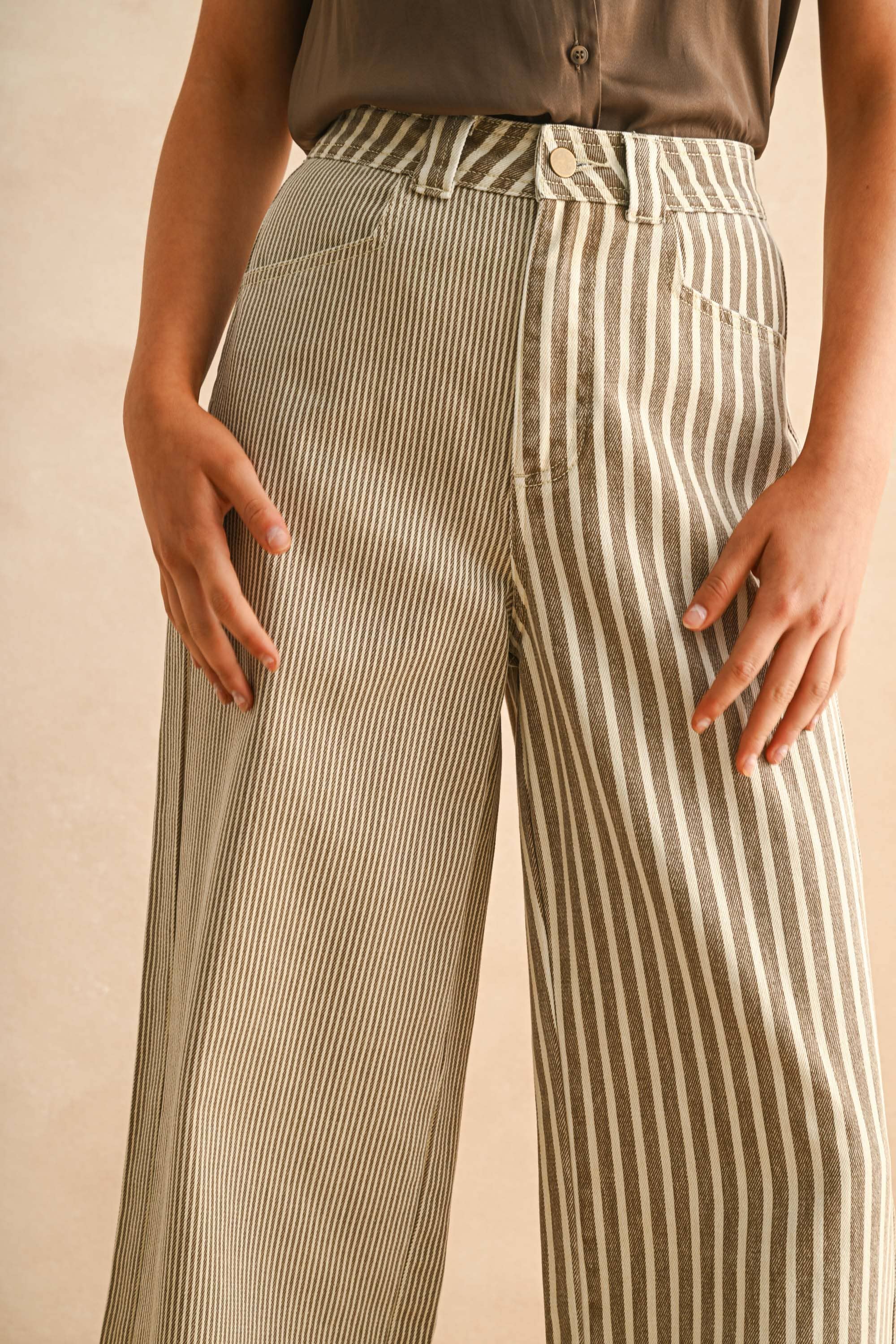Bailey STRIPE FABRIC MIXED PANTS