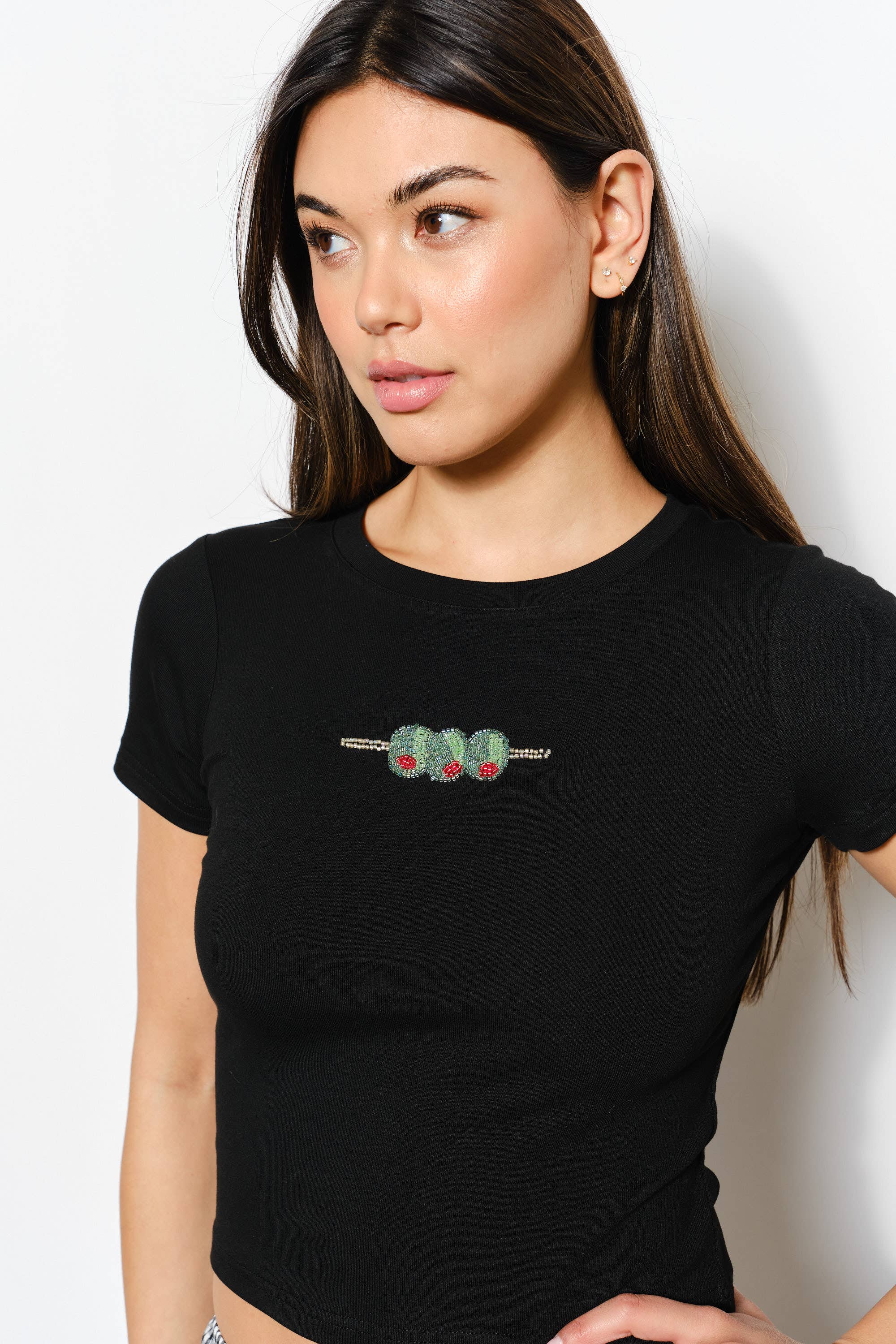 OLIVES BEAD TEE