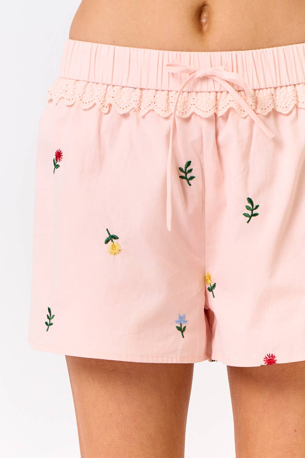 FLORAL EMBROIDERY ELASTIC WAISTBAND SHORTS