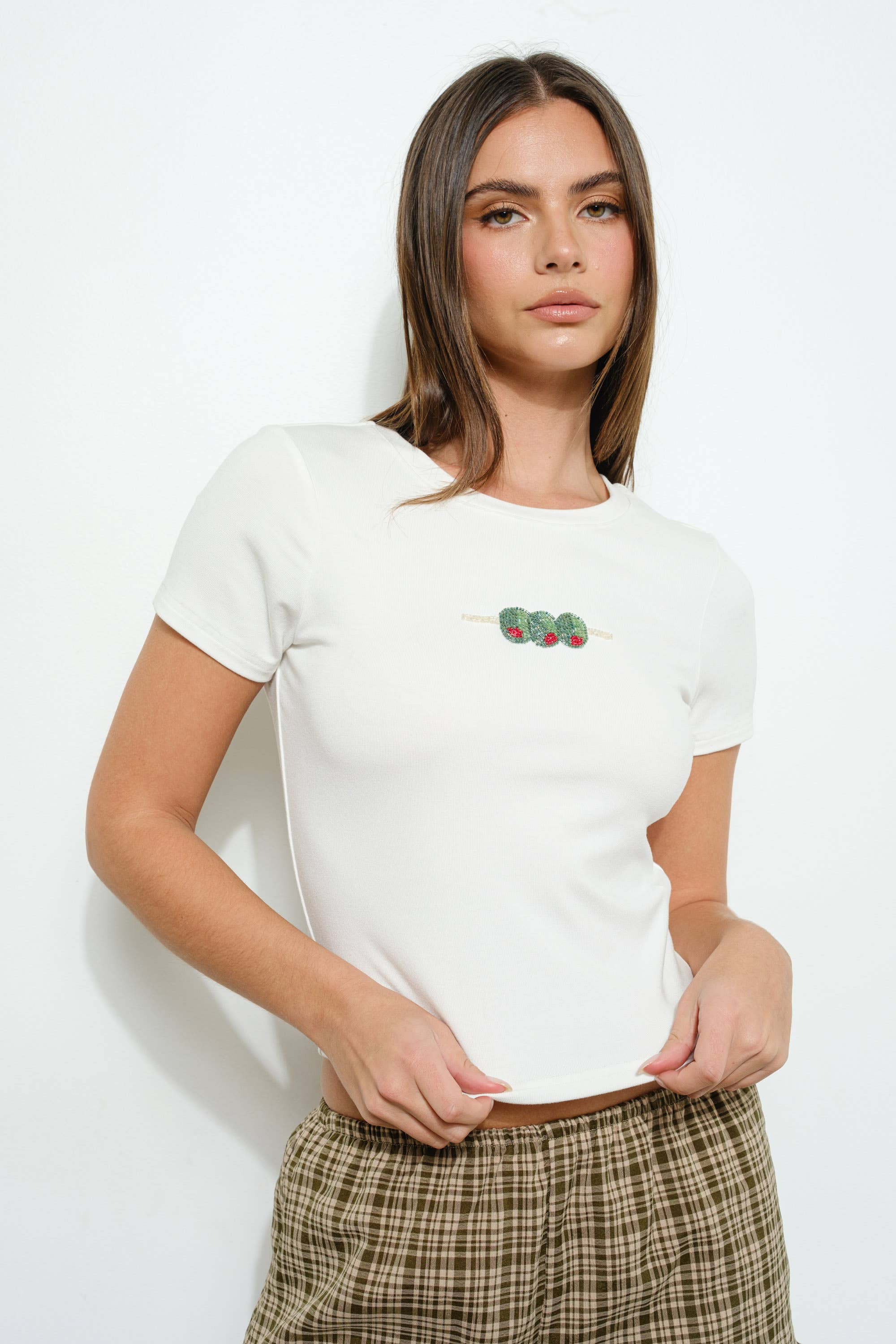 OLIVES BEAD TEE